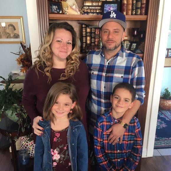 Meet your Posher, Lia - Picture 1 of 1